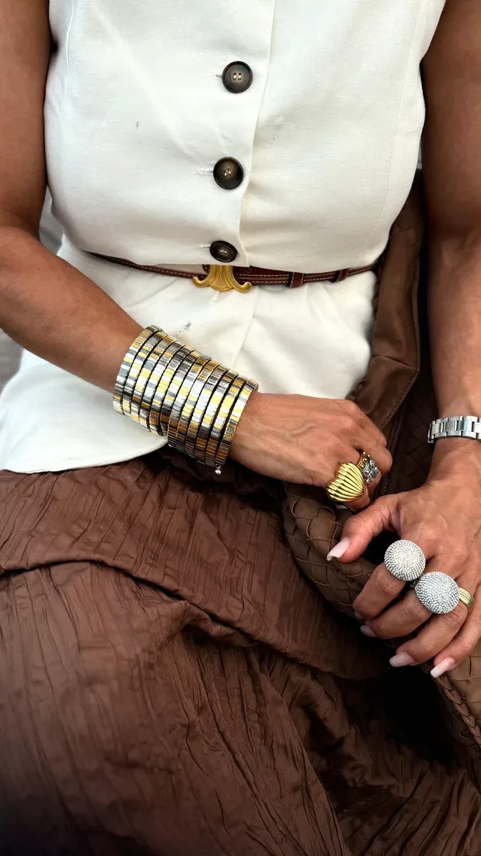 Coleção Encanto — acessórios em esmeralda e dourado Dolores Designer